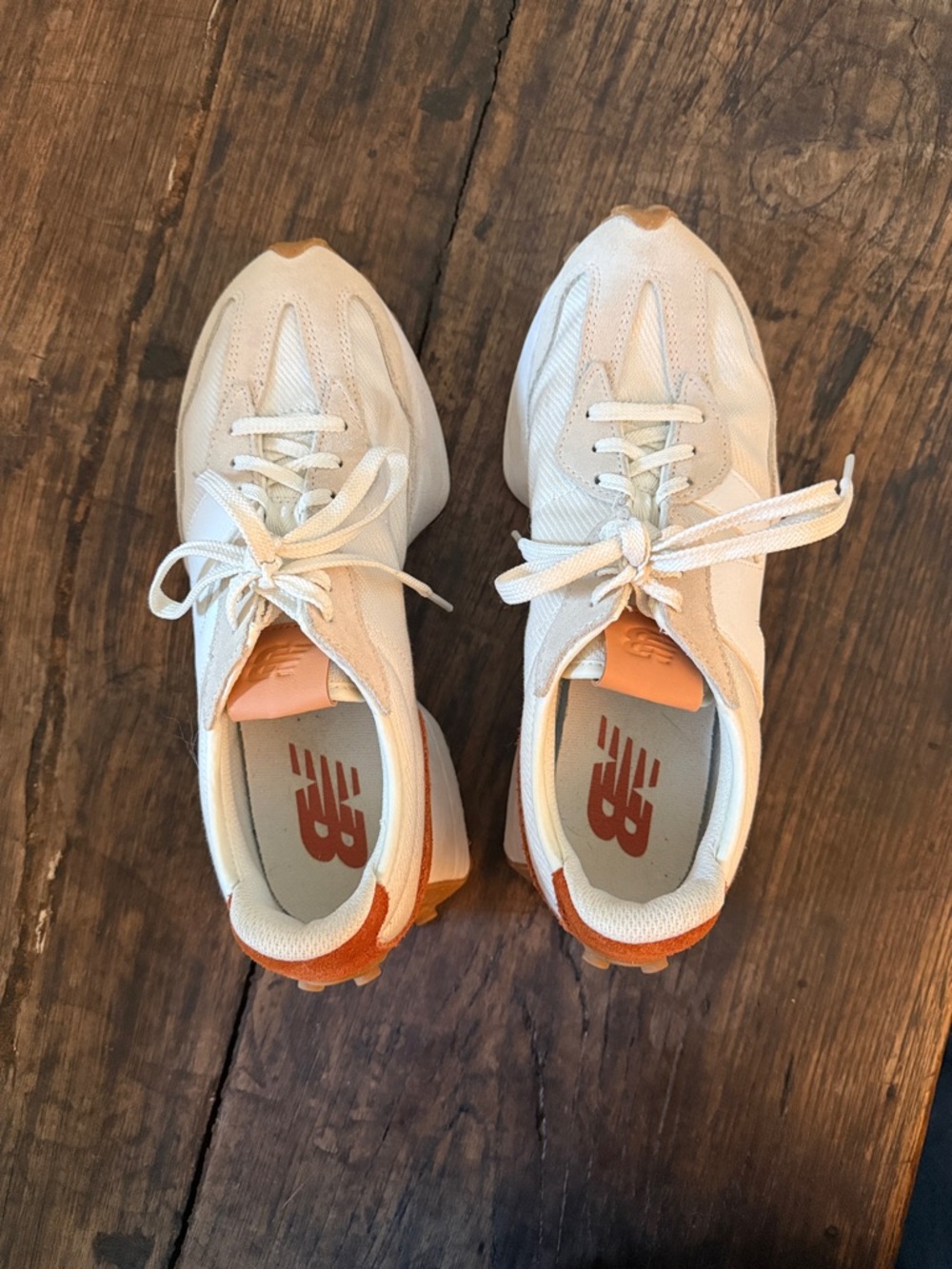 New Balance 927 Cream/Rust Women's Sneakers